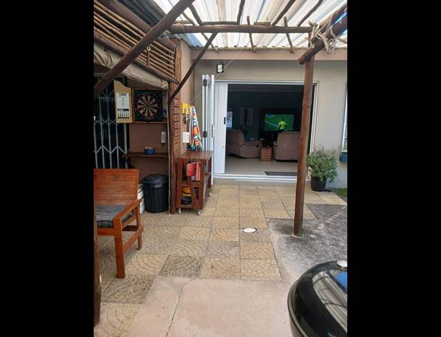 4 BEDROOM HOUSE FOR SALE IN FARNINGHAM RIDGE